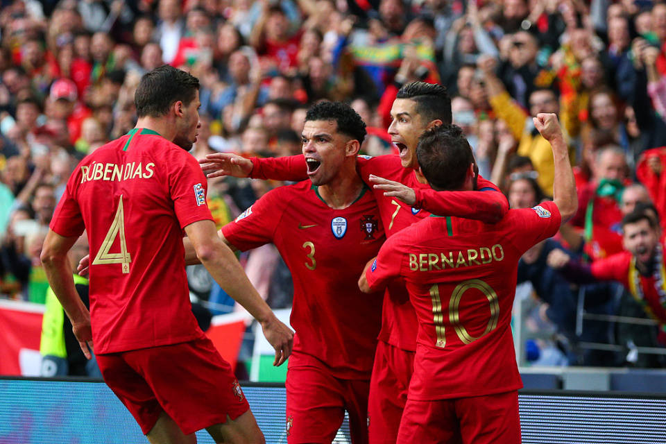 包含葡萄牙力克捷克，成功晋级欧洲杯半决赛的词条