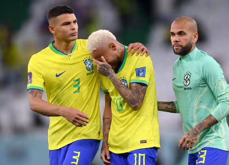 连胜终结！巴西队赛车赛事中意外险胜对手